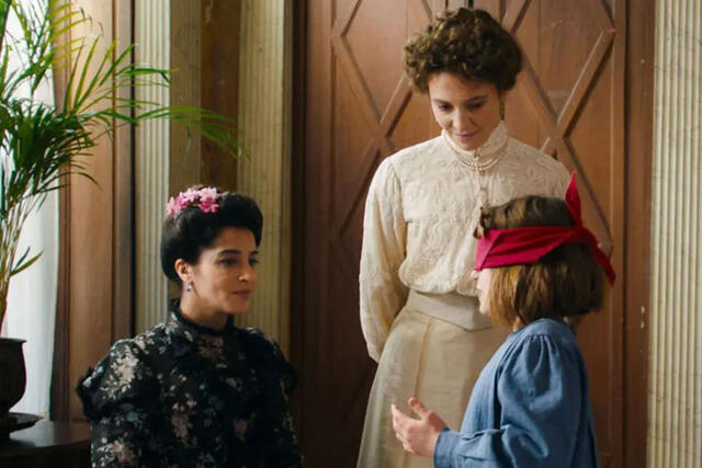 Film still from La Nouvelle Femme, 2021