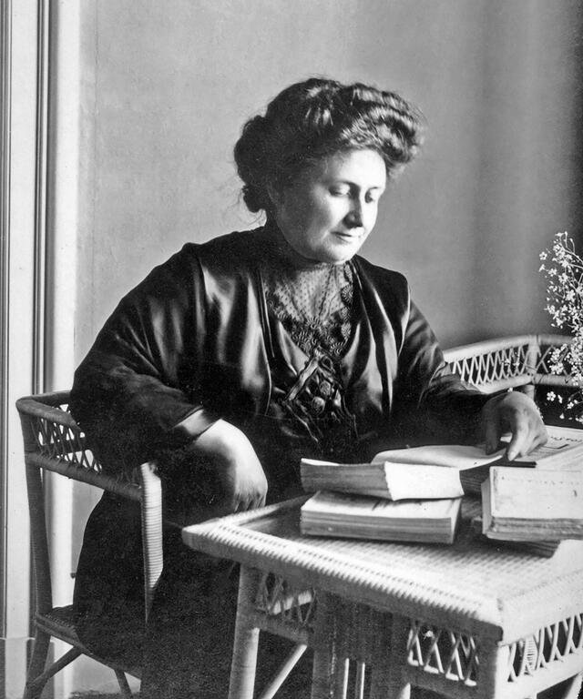 Maria Montessori, 1913, Reading Book